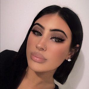 Meet your Posher, Sabrina